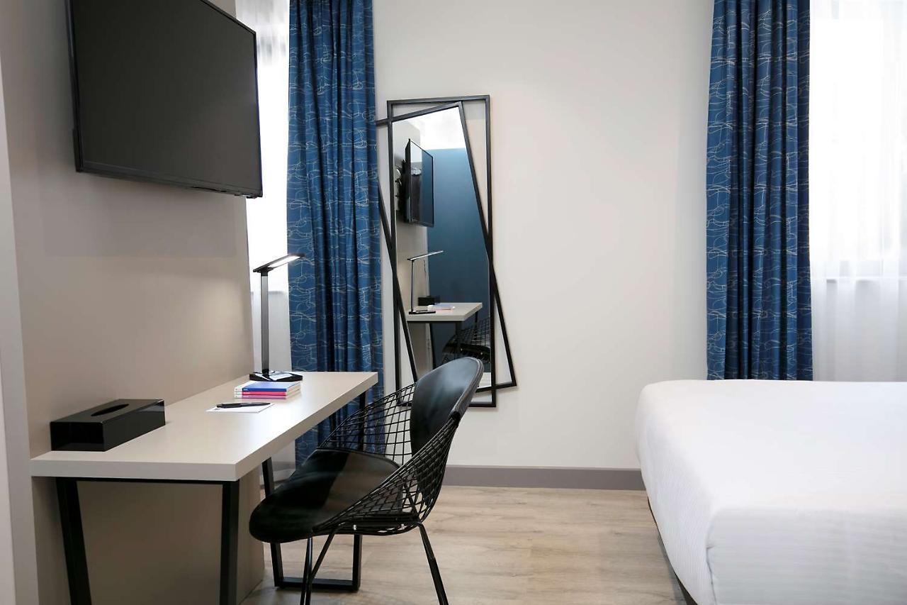 Spark By Hilton Luton ルートン エクステリア 写真