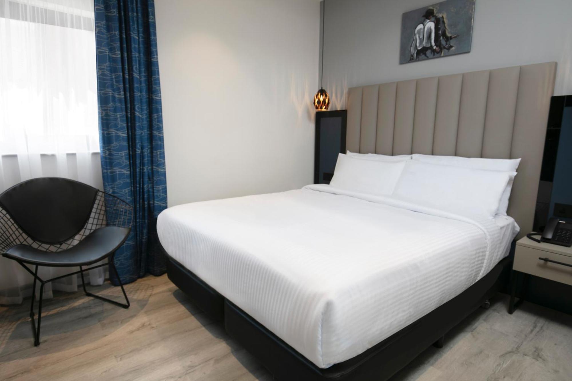 Spark By Hilton Luton ルートン エクステリア 写真